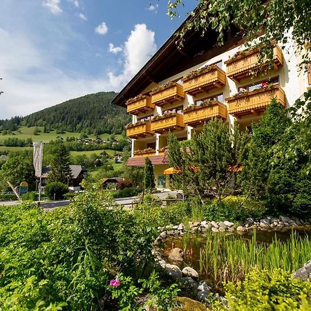 Family & Sporthotel Kaerntnerhof Bad Kleinkirchheim Exterior foto